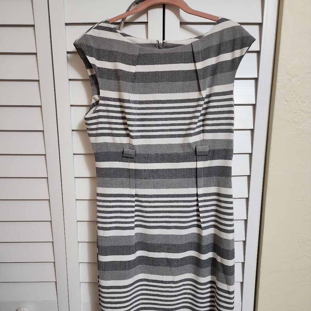 Calvin Klein Cap Sleeve Shealth Dress with Belt Sz 10